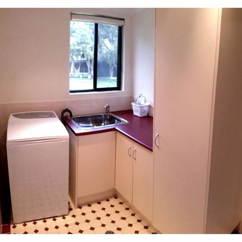Addies Place Goolwa - Sydneys Hotel 8
