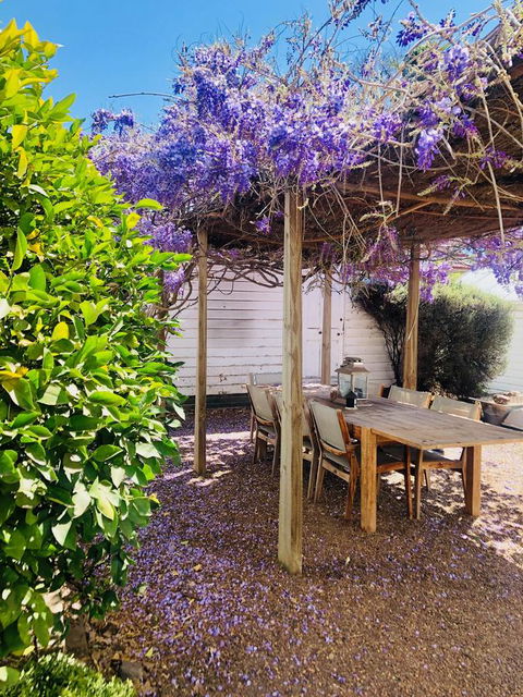 Belmore Cottage - Sydneys Hotel 9
