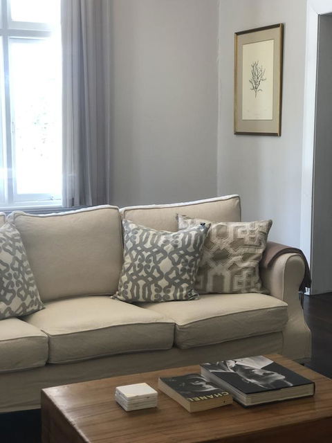 Belmore Cottage - Sydneys Hotel 3