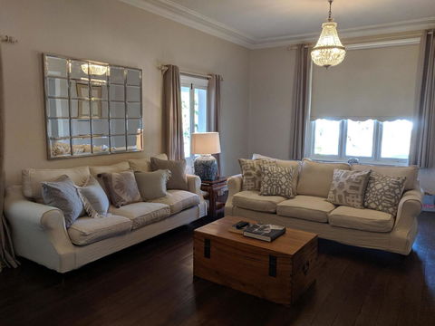 Belmore Cottage - Sydneys Hotel 19