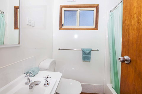 Echo Holiday Parks - Naracoorte - Sydneys Hotel 15