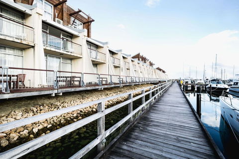 Oceanside 23 - Sydneys Hotel 27