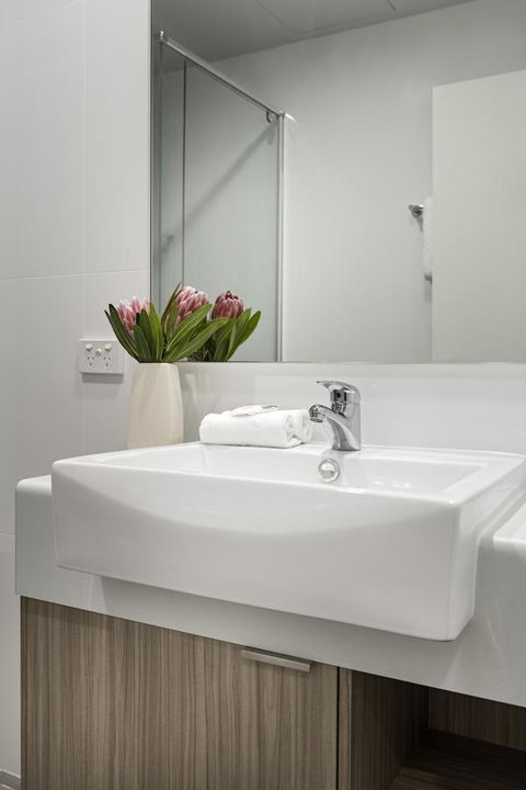 Quest Midland - Sydneys Hotel 1