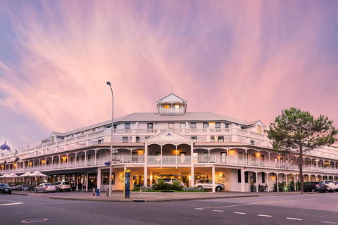 Esplanade Hotel Fremantle - By Rydges - Sydneys Hotel 0