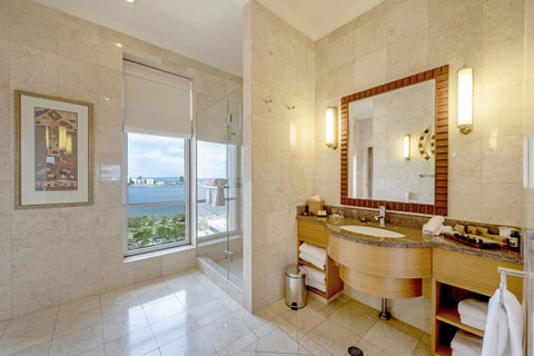 Duxton Hotel Perth - Sydneys Hotel 13