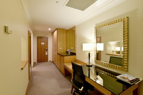 Duxton Hotel Perth - Sydneys Hotel 11