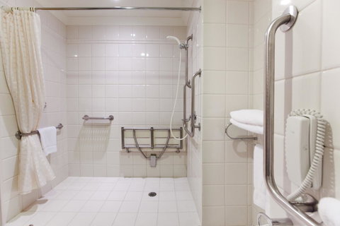 Duxton Hotel Perth - Sydneys Hotel 4