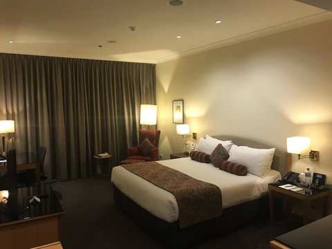Duxton Hotel Perth - Sydneys Hotel 9