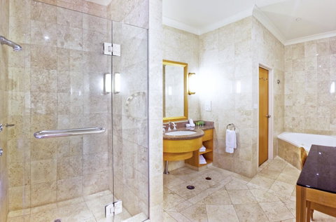 Duxton Hotel Perth - Sydneys Hotel 3