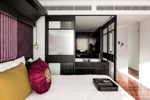 QT Perth - Sydneys Hotel 32