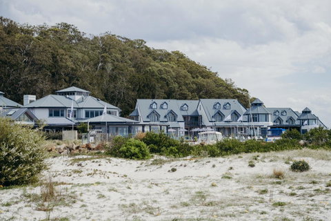 Anchorage Port Stephens - Sydneys Hotel 4
