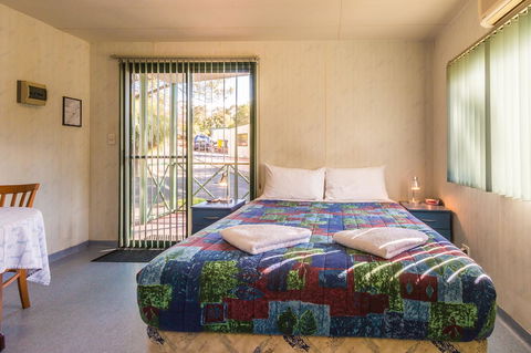 Riverview Tourist Park - Sydneys Hotel 43