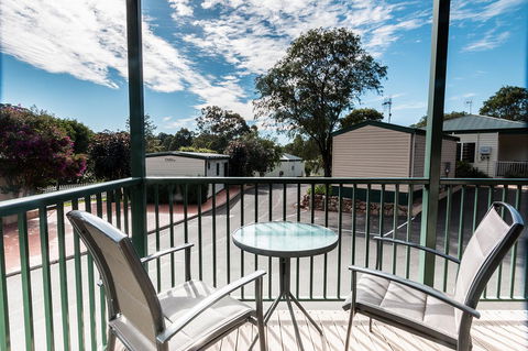 Riverview Tourist Park - Sydneys Hotel 42