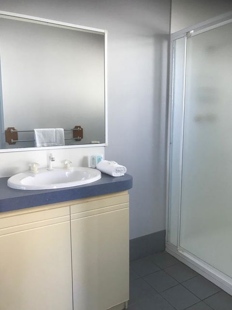 Riverview Tourist Park - Sydneys Hotel 7