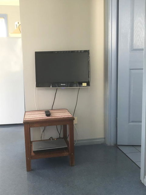 Riverview Tourist Park - Sydneys Hotel 4