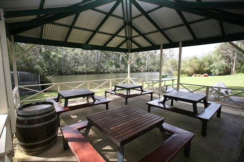 Riverview Tourist Park - Sydneys Hotel 25