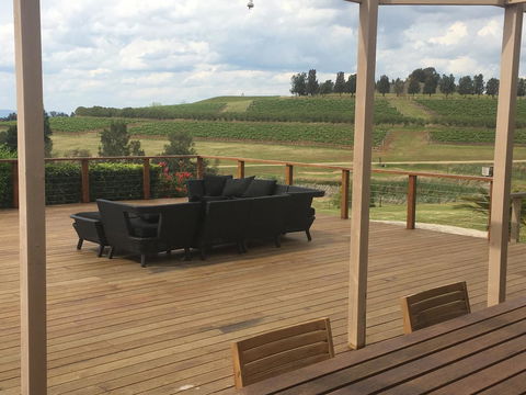 Grapevines Boutique Accommodation - Sydneys Hotel 2