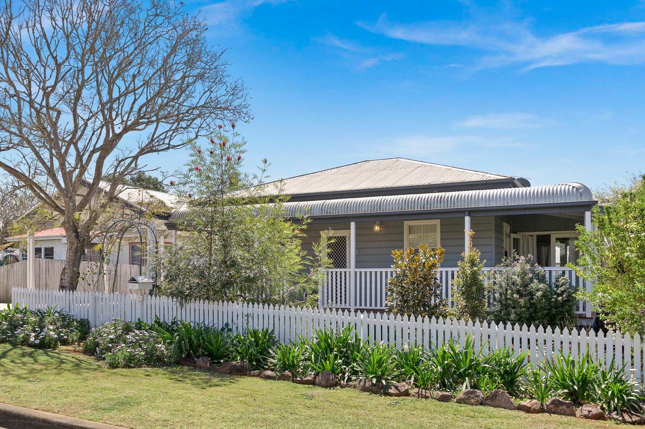 Alstonville NSW Sydneys Hotel