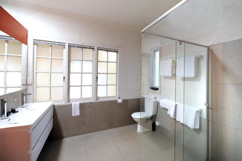The Stirling Arms Hotel - Sydneys Hotel 29