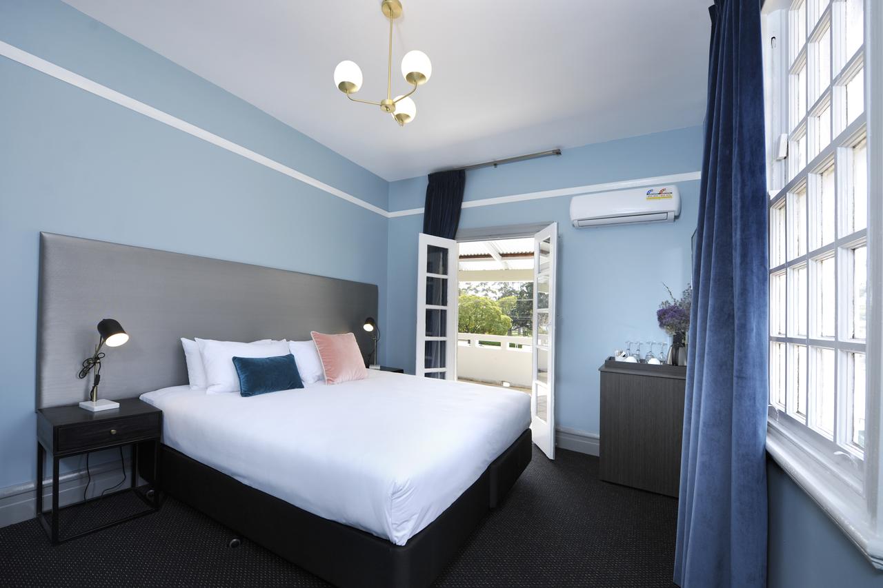 Guildford WA Sydneys Hotel