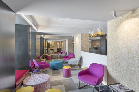 Metro Hotel Perth - Sydneys Hotel 11