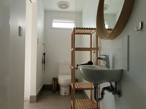 Captain\'s Heritage Cottage - Central Fremantle 2 Bedroom Historic Cottage - Sydneys Hotel 11