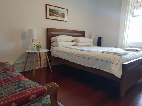 Captain\'s Heritage Cottage - Central Fremantle 2 Bedroom Historic Cottage - Sydneys Hotel 1