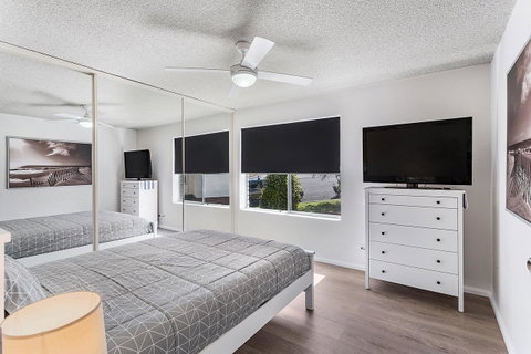 Laman Lodge, Unit 2, 15 Laman Street - Sydneys Hotel 8