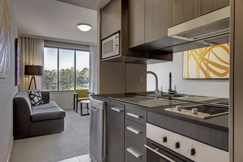 Punthill Norwest - Sydneys Hotel 4