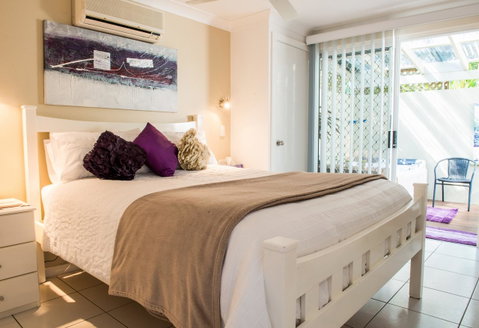 Nelson Bay Bed & Breakfast - Sydneys Hotel 24