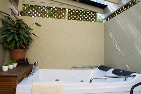 Nelson Bay Bed & Breakfast - Sydneys Hotel 28