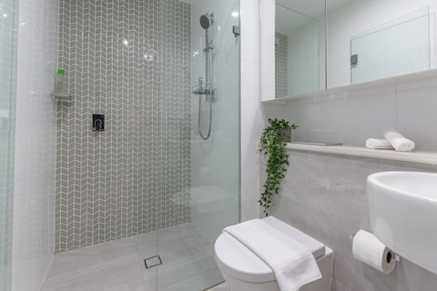 Inner City Stylish Apt Walk To Green Square - Sydneys Hotel 12