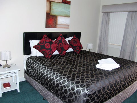 Ben Chifley Motor Inn - Sydneys Hotel 25