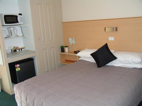 Ben Chifley Motor Inn - Sydneys Hotel 27