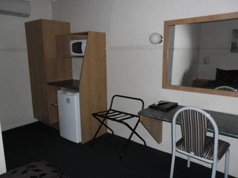 Ben Chifley Motor Inn - Sydneys Hotel 33