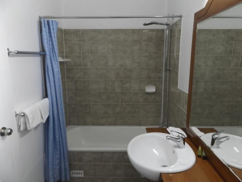 Ben Chifley Motor Inn - Sydneys Hotel 11