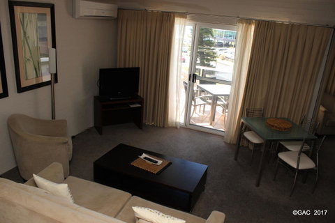 Mollymook Cove Apartments - Sydneys Hotel 10