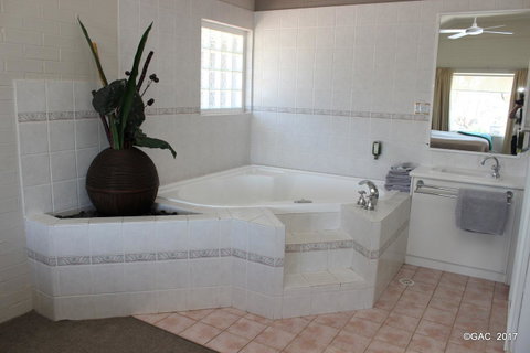 Mollymook Cove Apartments - Sydneys Hotel 8