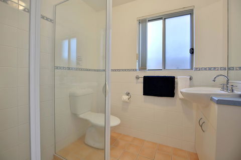 The Cove At Culburra - Direct Access To Beach - Sydneys Hotel 13