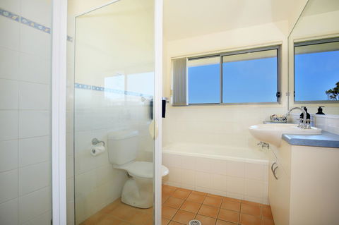 The Cove At Culburra - Direct Access To Beach - Sydneys Hotel 14