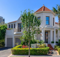 Kensington Self-Contained Modern House 89BROM - Sydneys Hotel