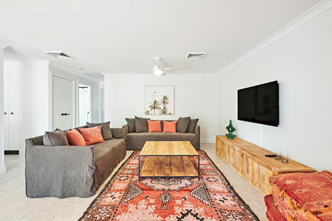 The Lord Byron - Sydneys Hotel 28