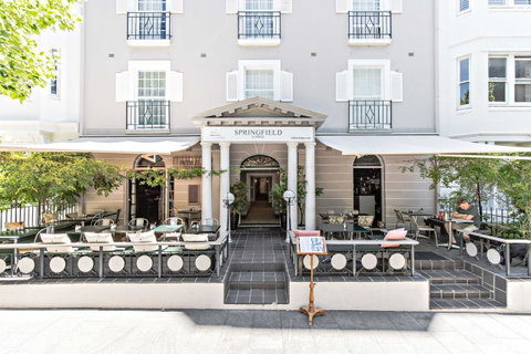 No 9 Springfield - Sydneys Hotel 0
