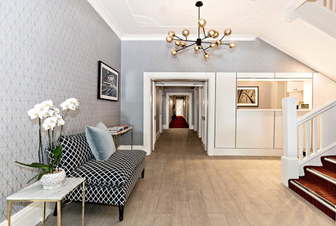 No 9 Springfield - Sydneys Hotel 2