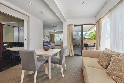 Waves Byron Bay - Sydneys Hotel 30