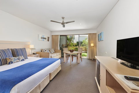 Waves Byron Bay - Sydneys Hotel 2
