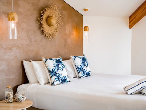 Waves Byron Bay - Sydneys Hotel 3