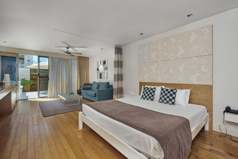 Waves Byron Bay - Sydneys Hotel 42