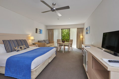 Waves Byron Bay - Sydneys Hotel 26