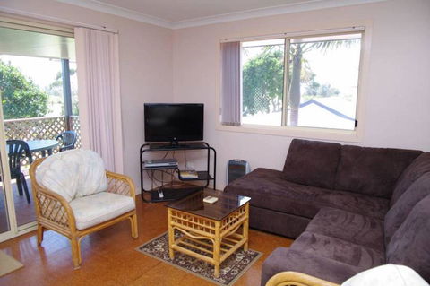 Bellhaven 2, 17 Willow Street - Sydneys Hotel 1